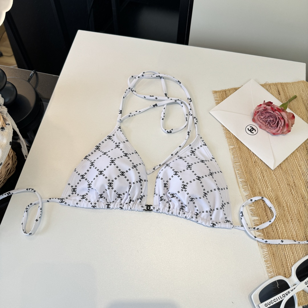 。Chanel香奈儿新款分体比基尼泳衣S M L XL