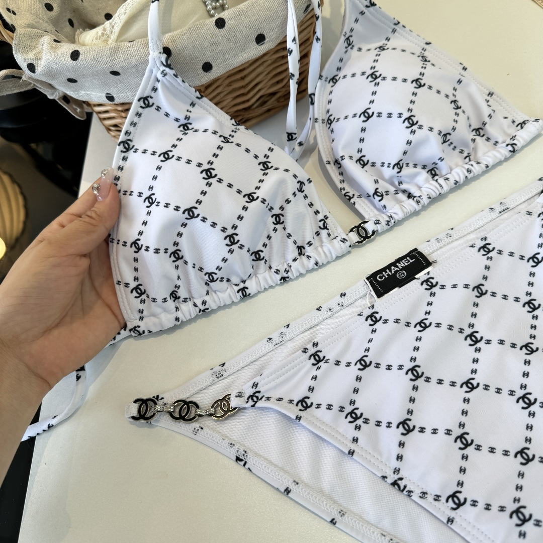 。Chanel香奈儿新款分体比基尼泳衣S M L XL