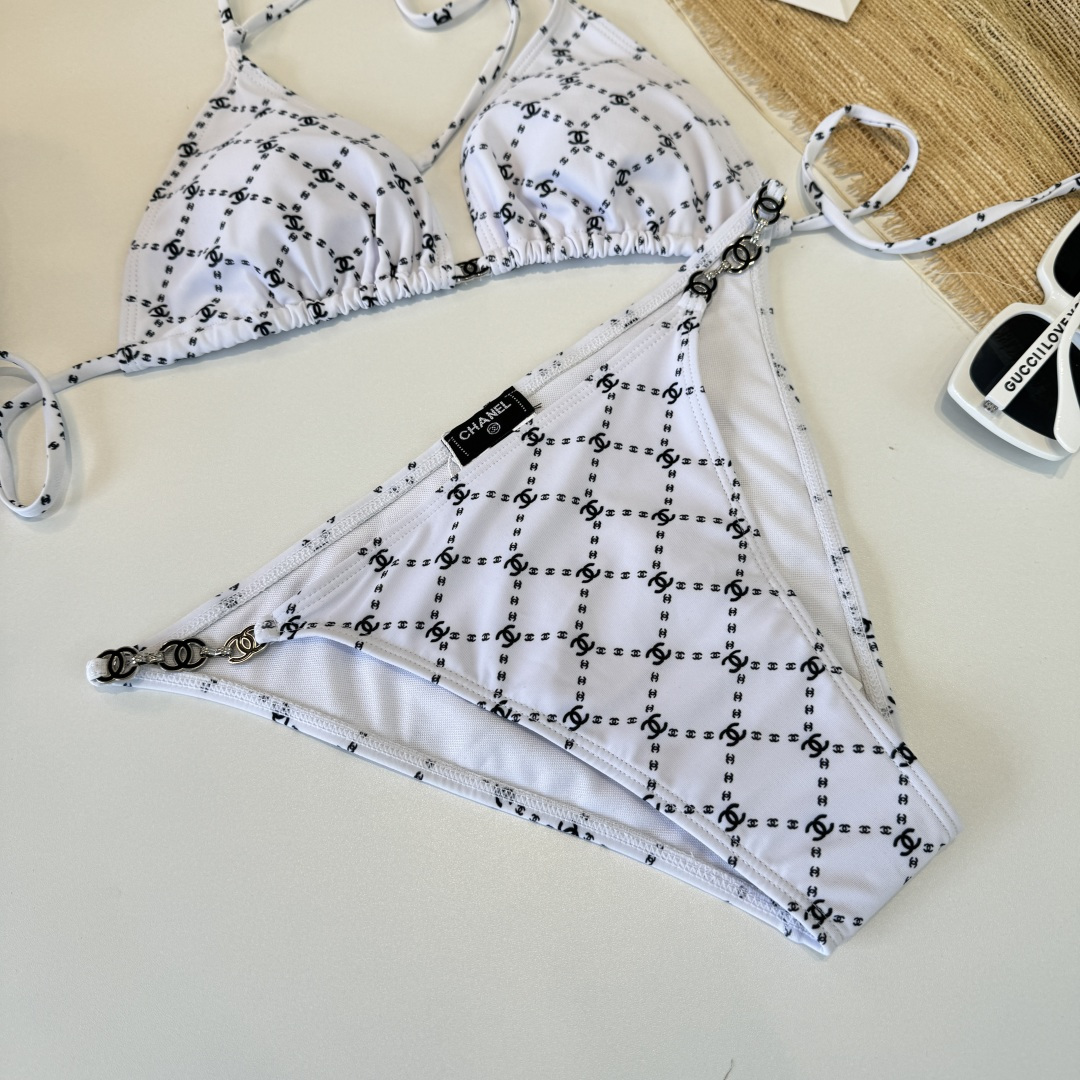 。Chanel香奈儿新款分体比基尼泳衣S M L XL