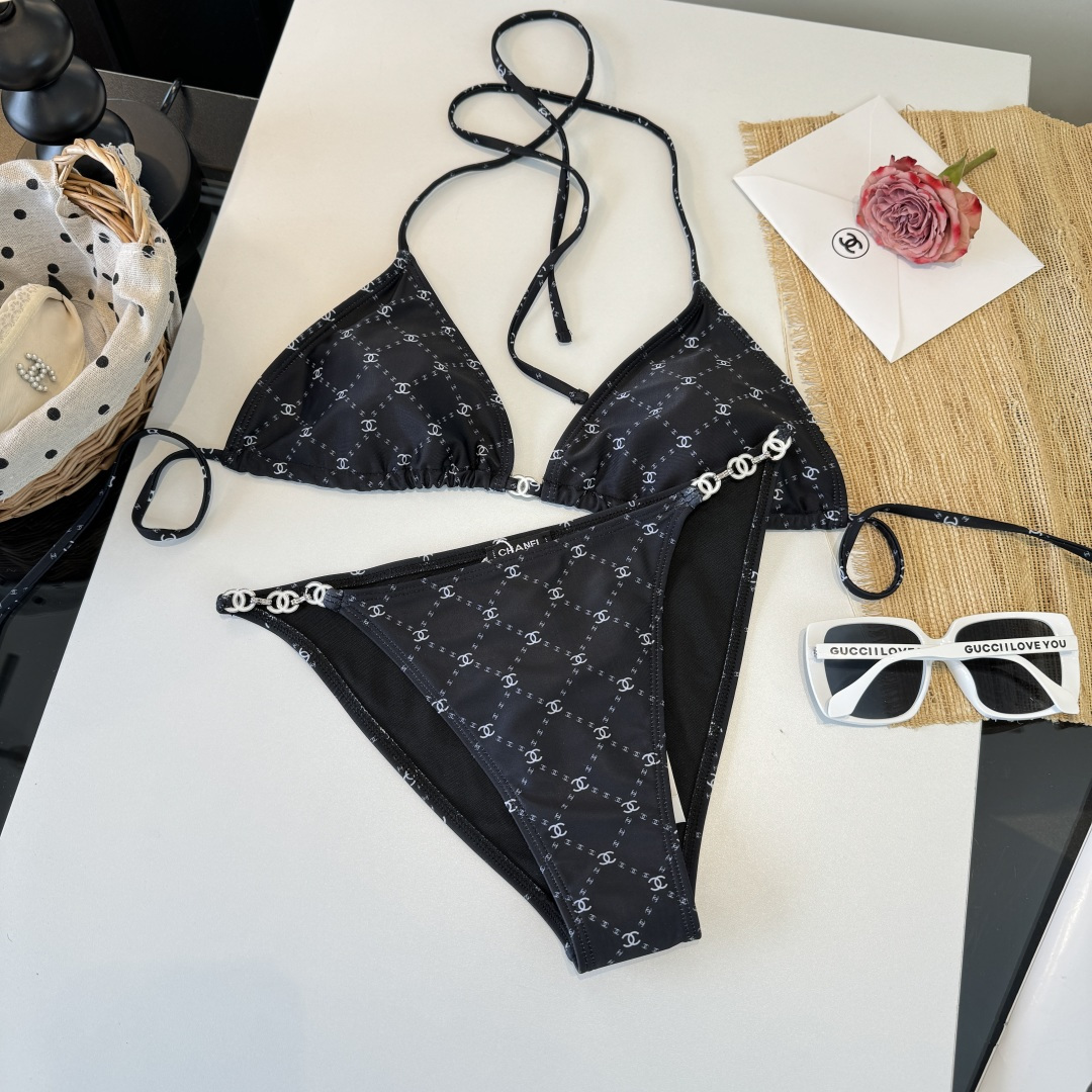 。Chanel香奈儿新款分体比基尼泳衣S M L XL