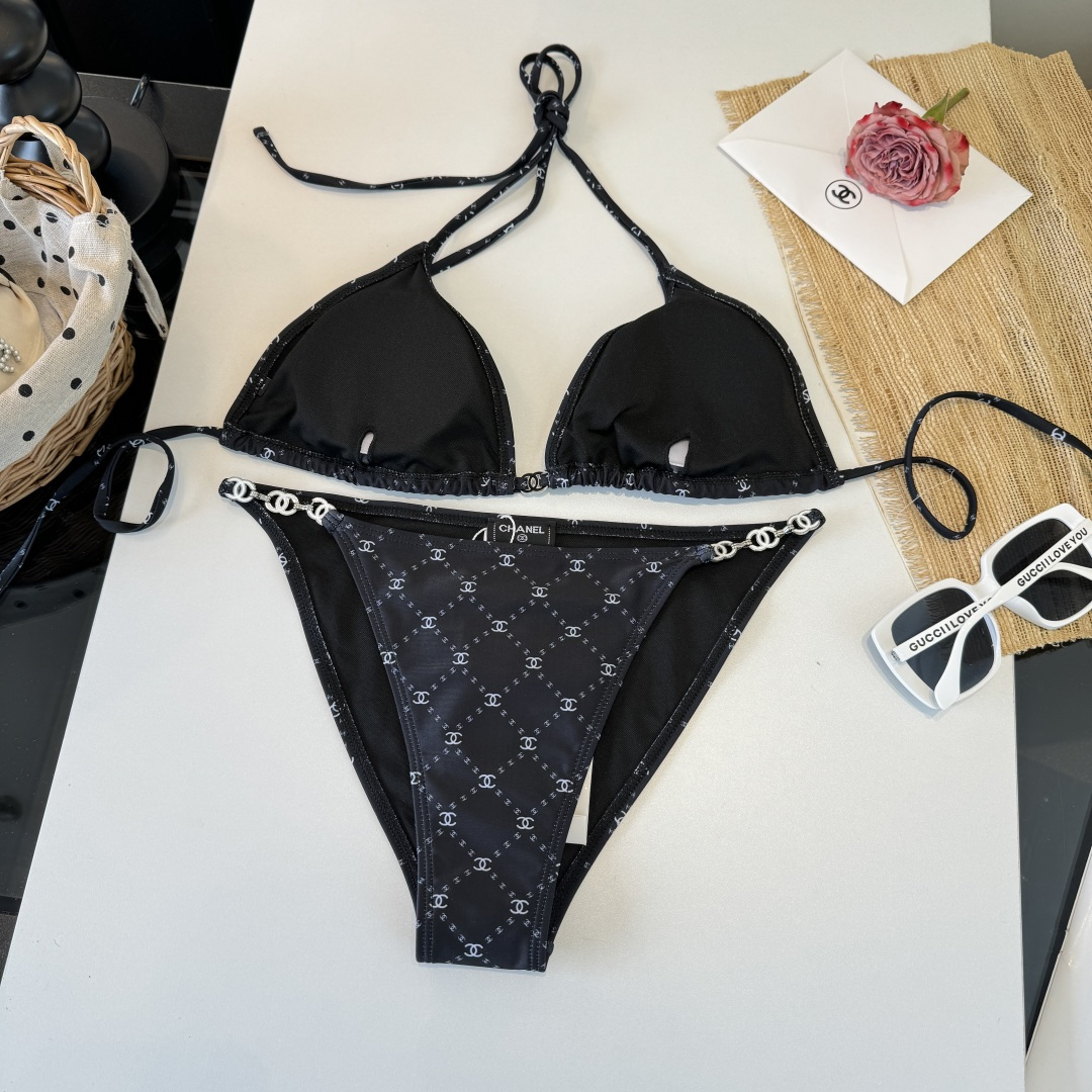 。Chanel香奈儿新款分体比基尼泳衣S M L XL