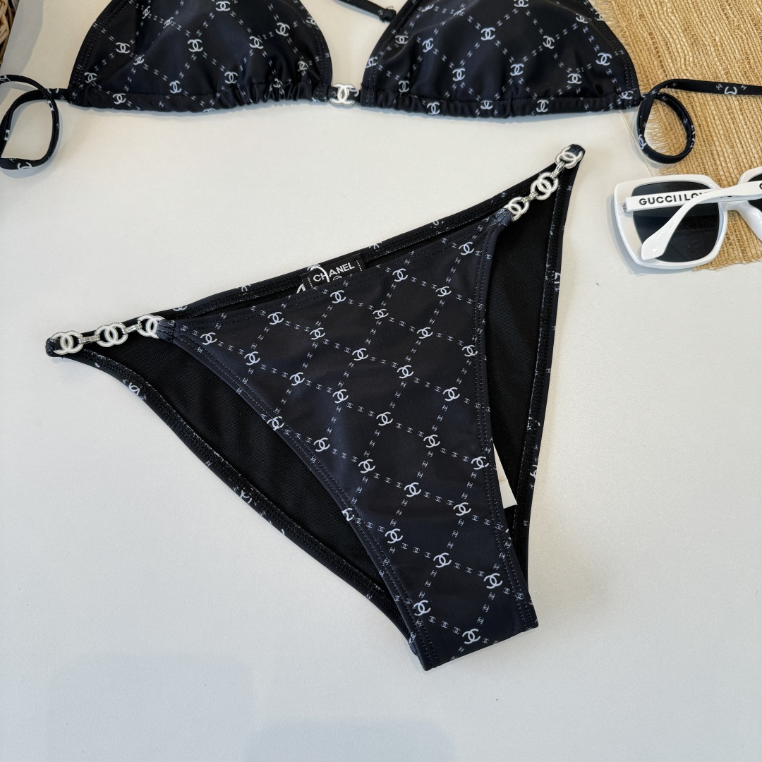 。Chanel香奈儿新款分体比基尼泳衣S M L XL