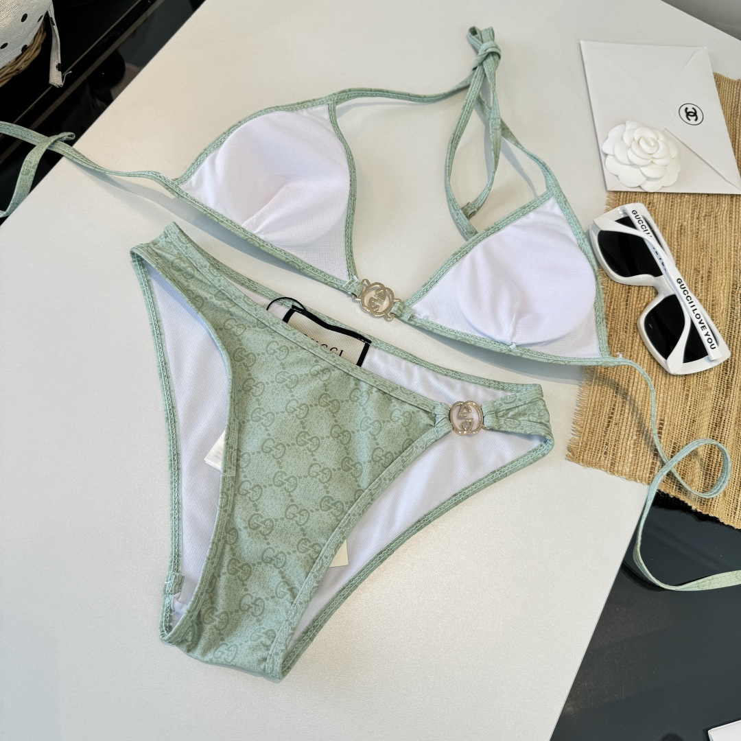 。Gucci古奇比基尼👙 上身超级棒！同步各大专柜发售，自然而然呈现时尚感！十分减龄，具有年轻活力。 码