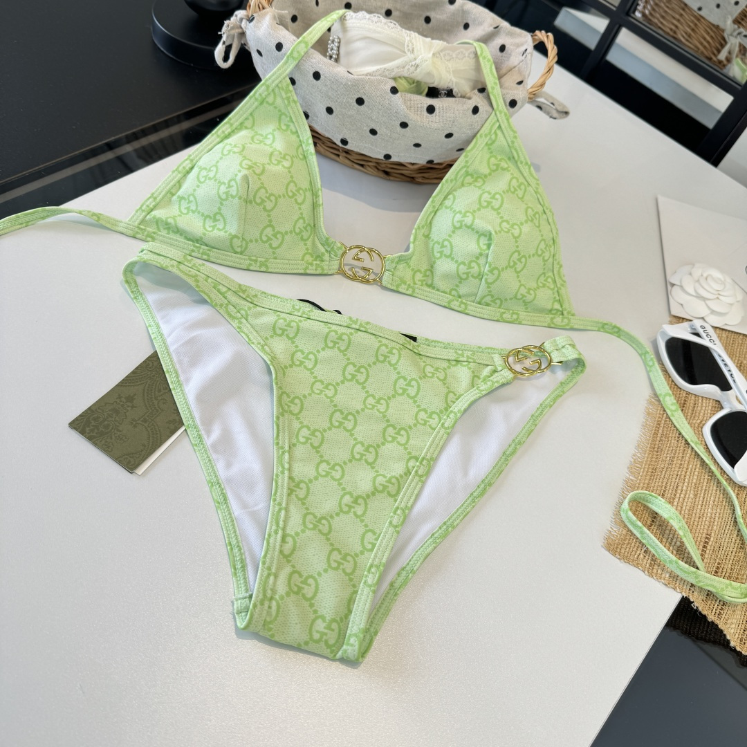 。Gucci古奇比基尼👙 上身超级棒！同步各大专柜发售，自然而然呈现时尚感！十分减龄，具有年轻活力。 码
