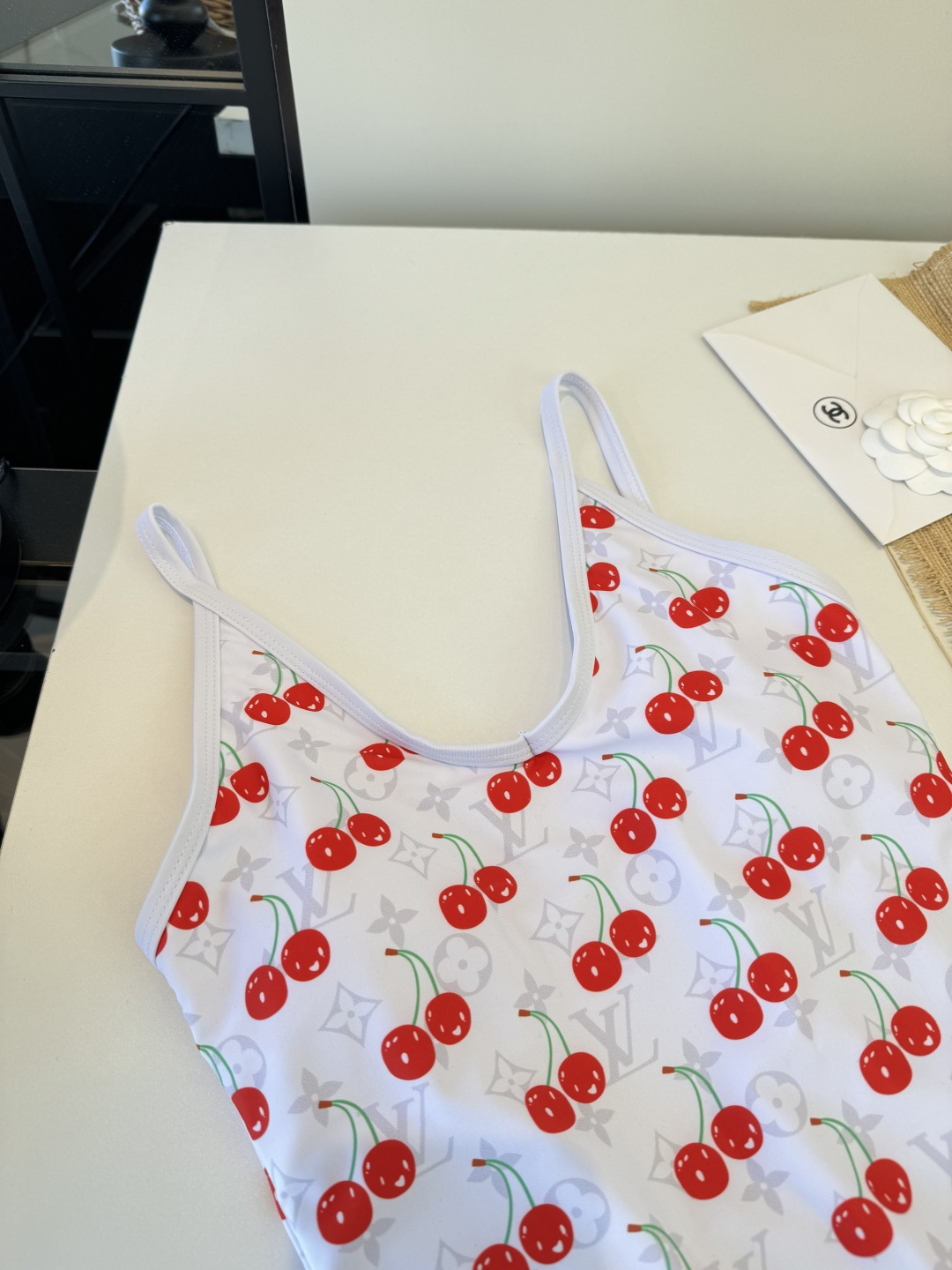 。LV路易威登连体泳衣🩱👙新款面料，S M L XL