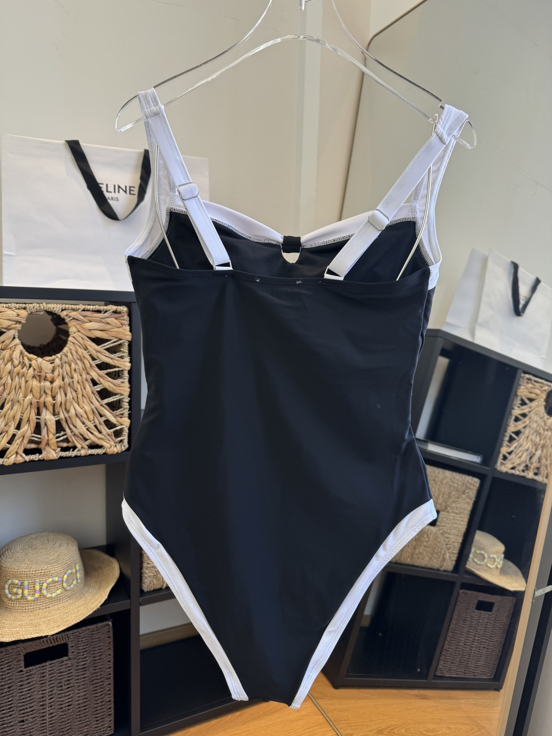 。Chanel香奈儿新款连体泳衣S M L XL