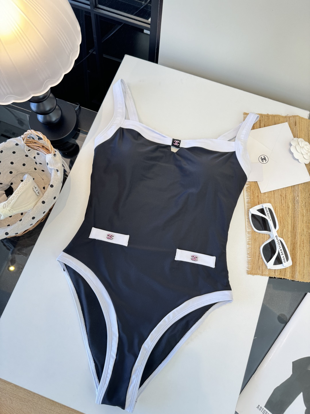 。Chanel香奈儿新款连体泳衣S M L XL