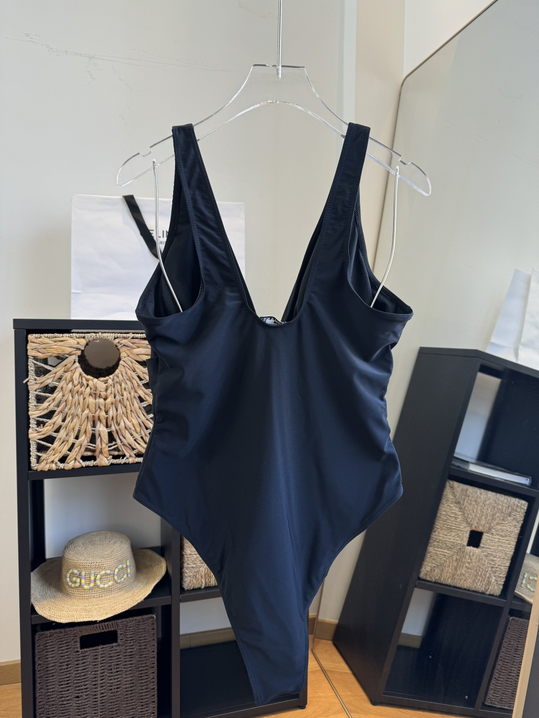 。Chanel香奈儿新款连体泳衣S M L XL