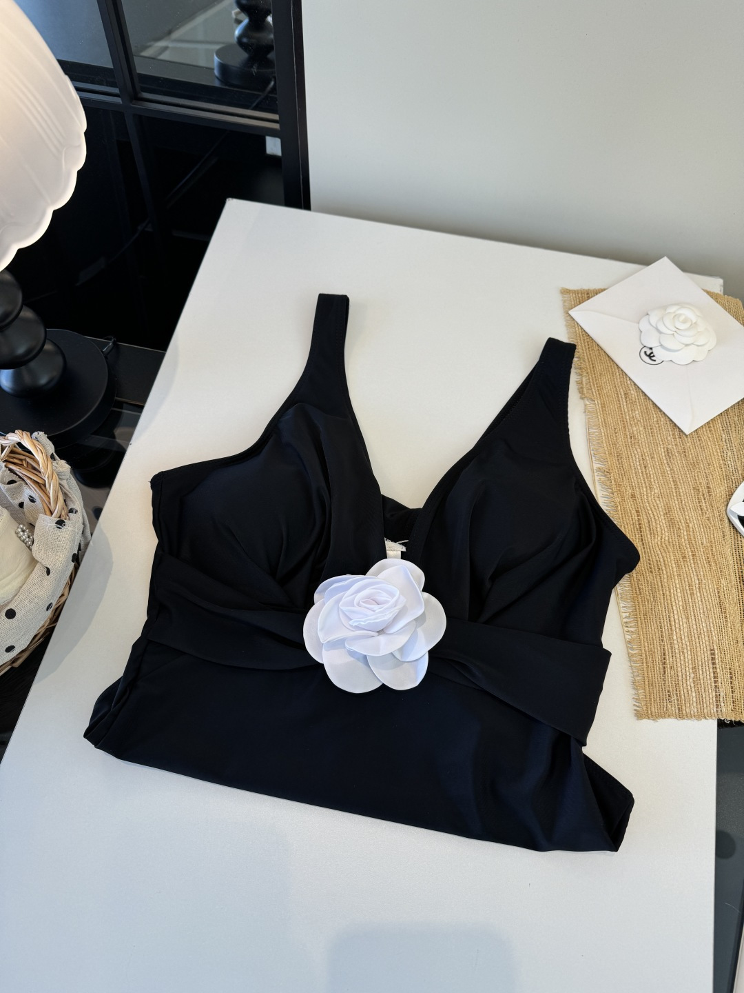 。Chanel香奈儿新款连体泳衣S M L XL