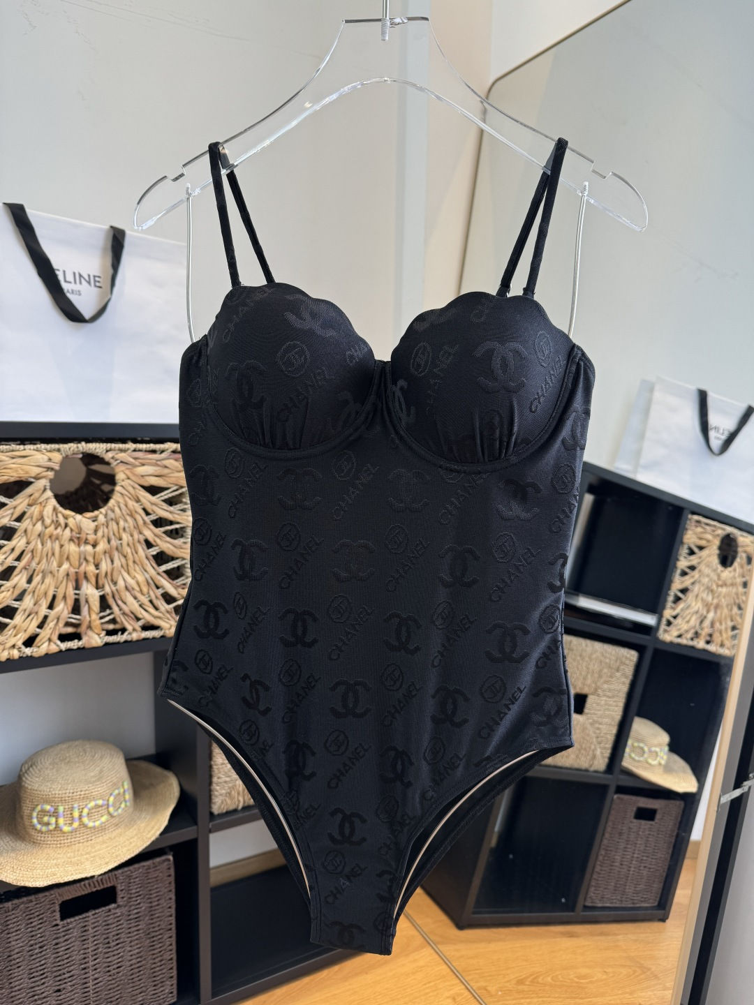 。Chanel香奈儿新款连体泳衣S M L XL