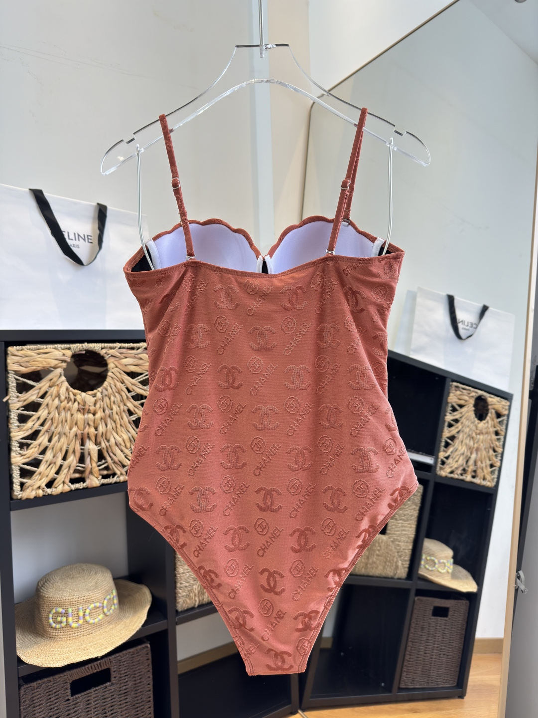 。Chanel香奈儿新款连体泳衣S M L XL