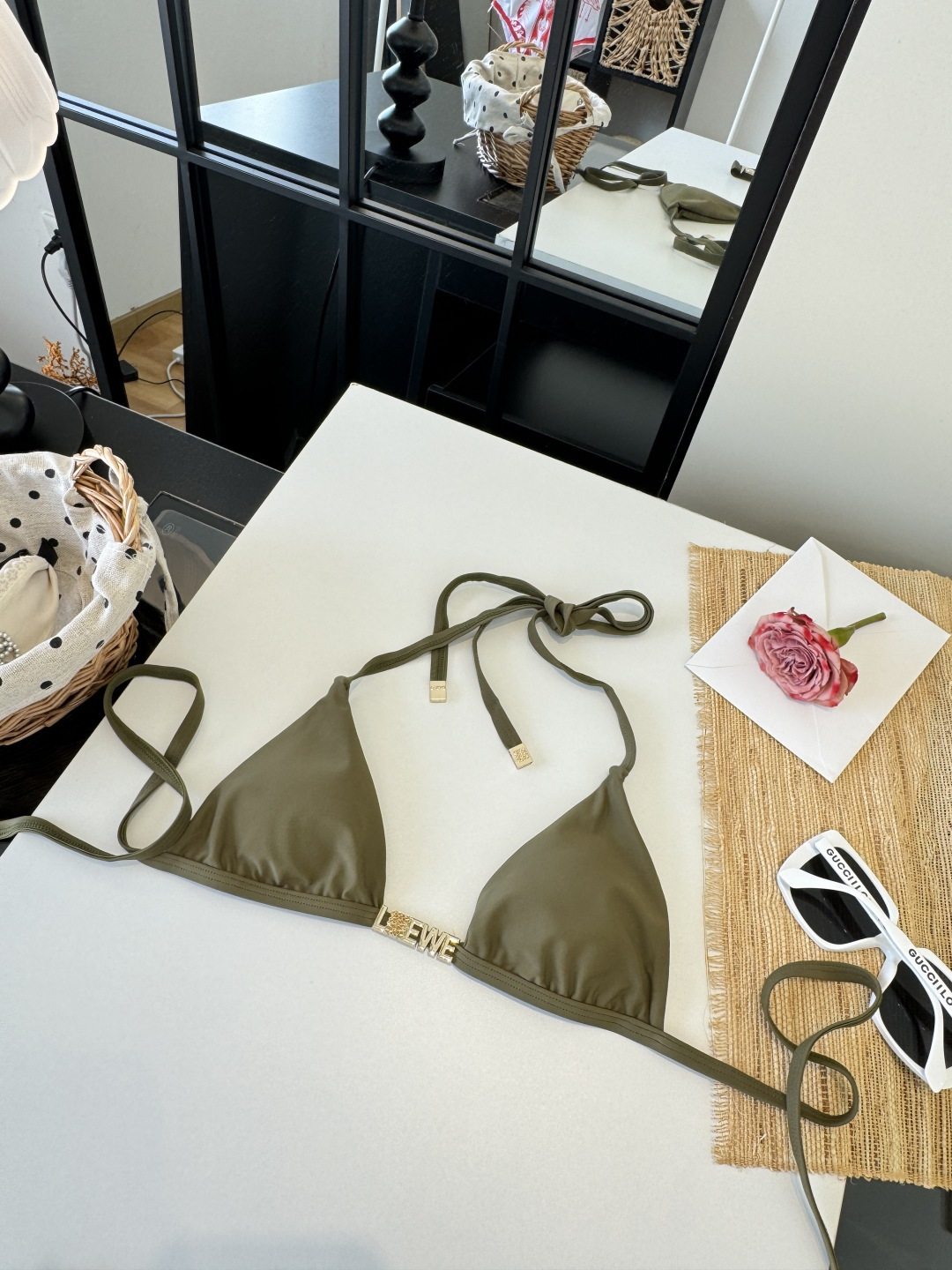 。罗意威LOEWE新款比基尼泳衣👙❤️😍🥰适合多种场景的游泳衣🏊‍♀️海边 游泳池 温泉 水上乐园 漂流