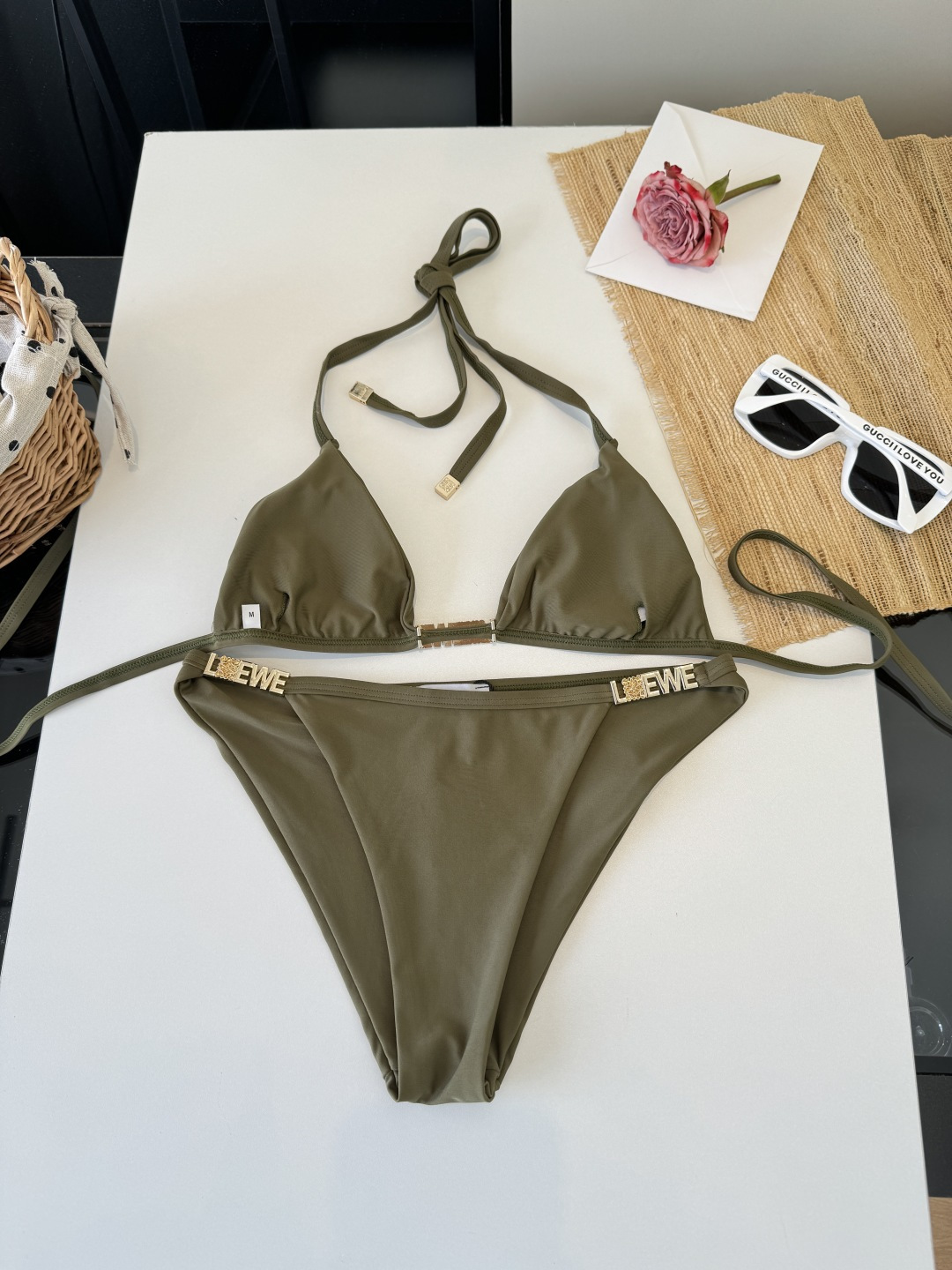 。罗意威LOEWE新款比基尼泳衣👙❤️😍🥰适合多种场景的游泳衣🏊‍♀️海边 游泳池 温泉 水上乐园 漂流