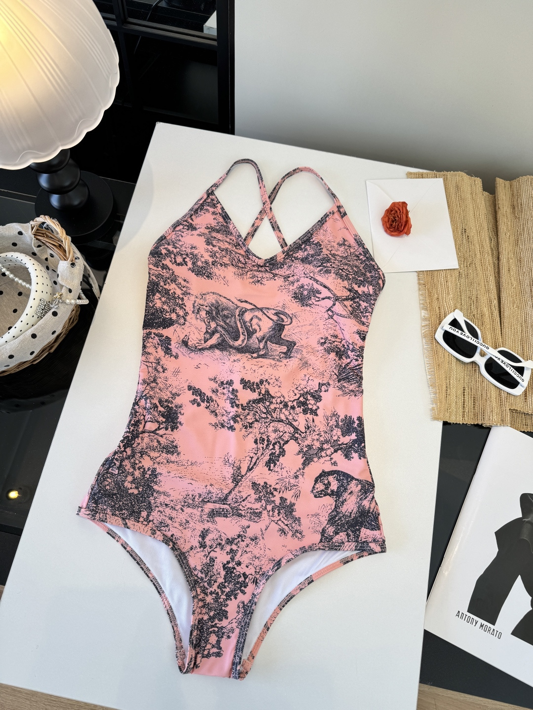 。Dior迪奥官方新款连体泳衣比基尼，S M L XL