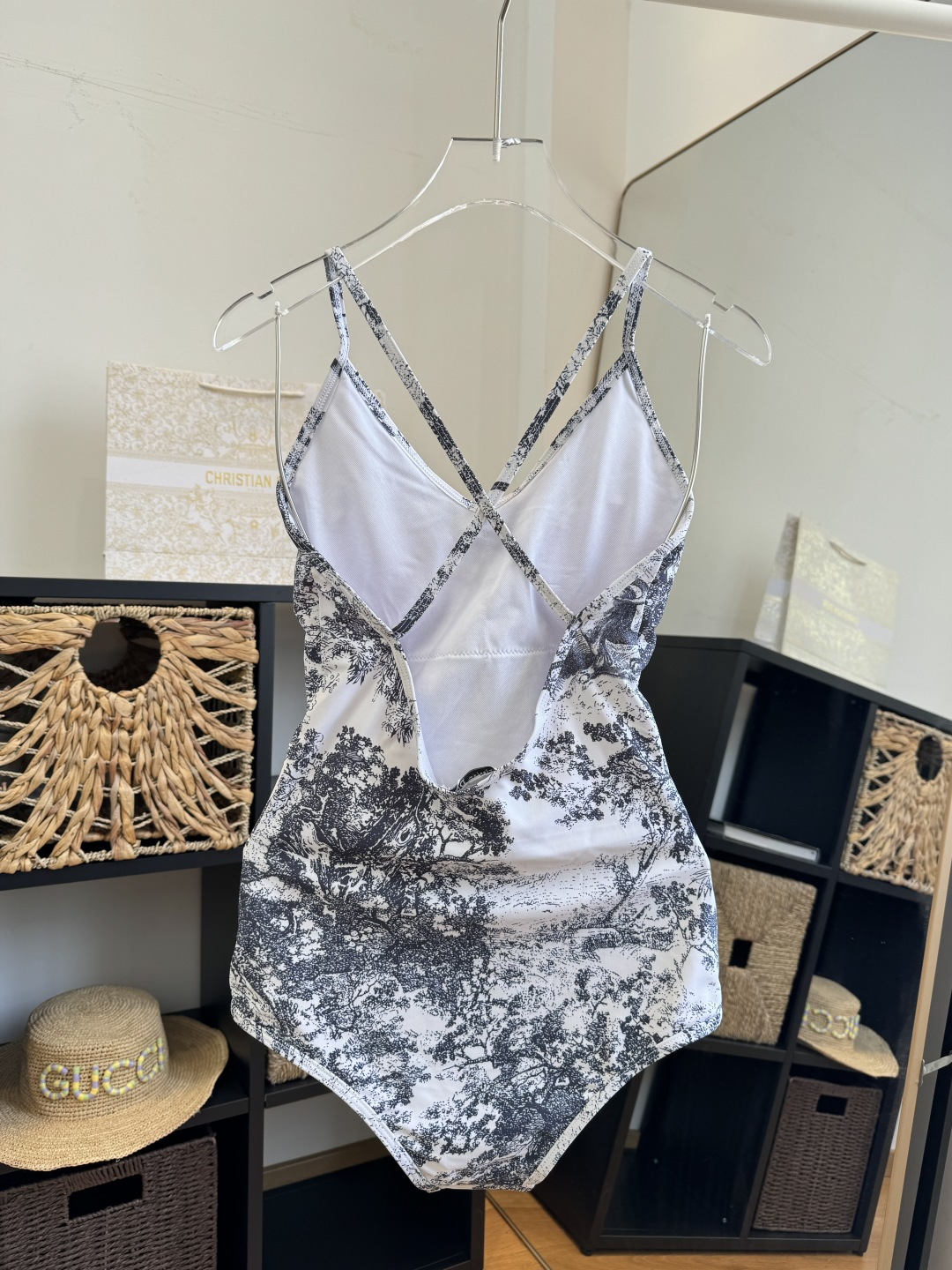 。Dior迪奥官方新款连体泳衣比基尼，S M L XL