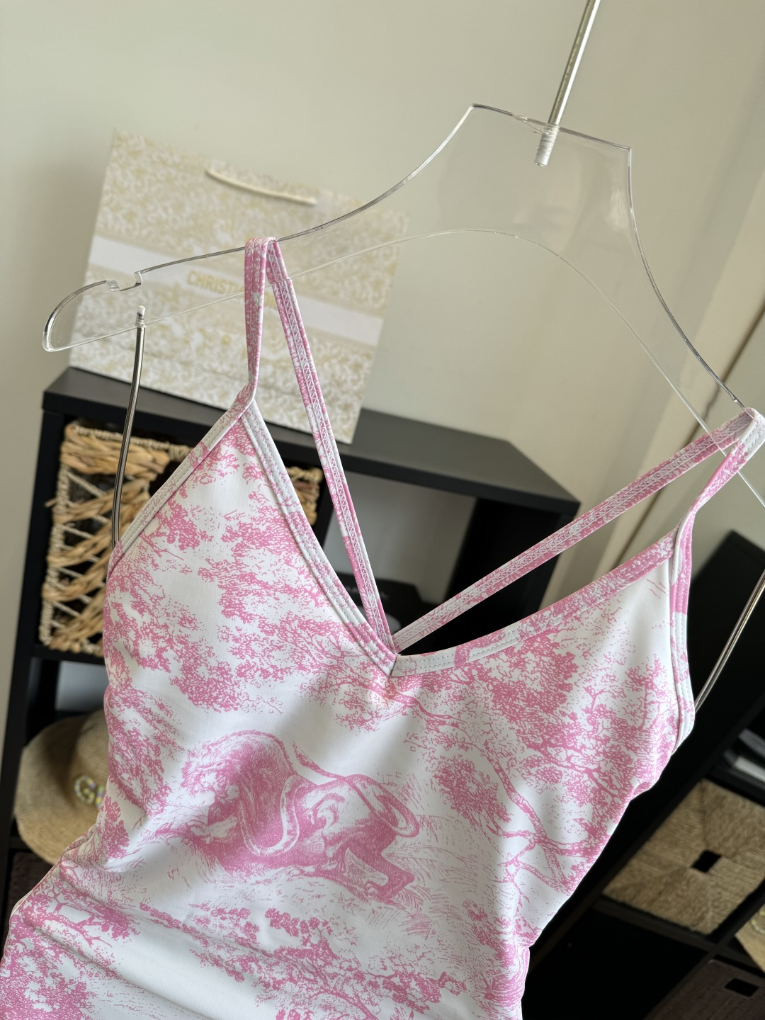 。Dior迪奥官方新款连体泳衣比基尼，S M L XL