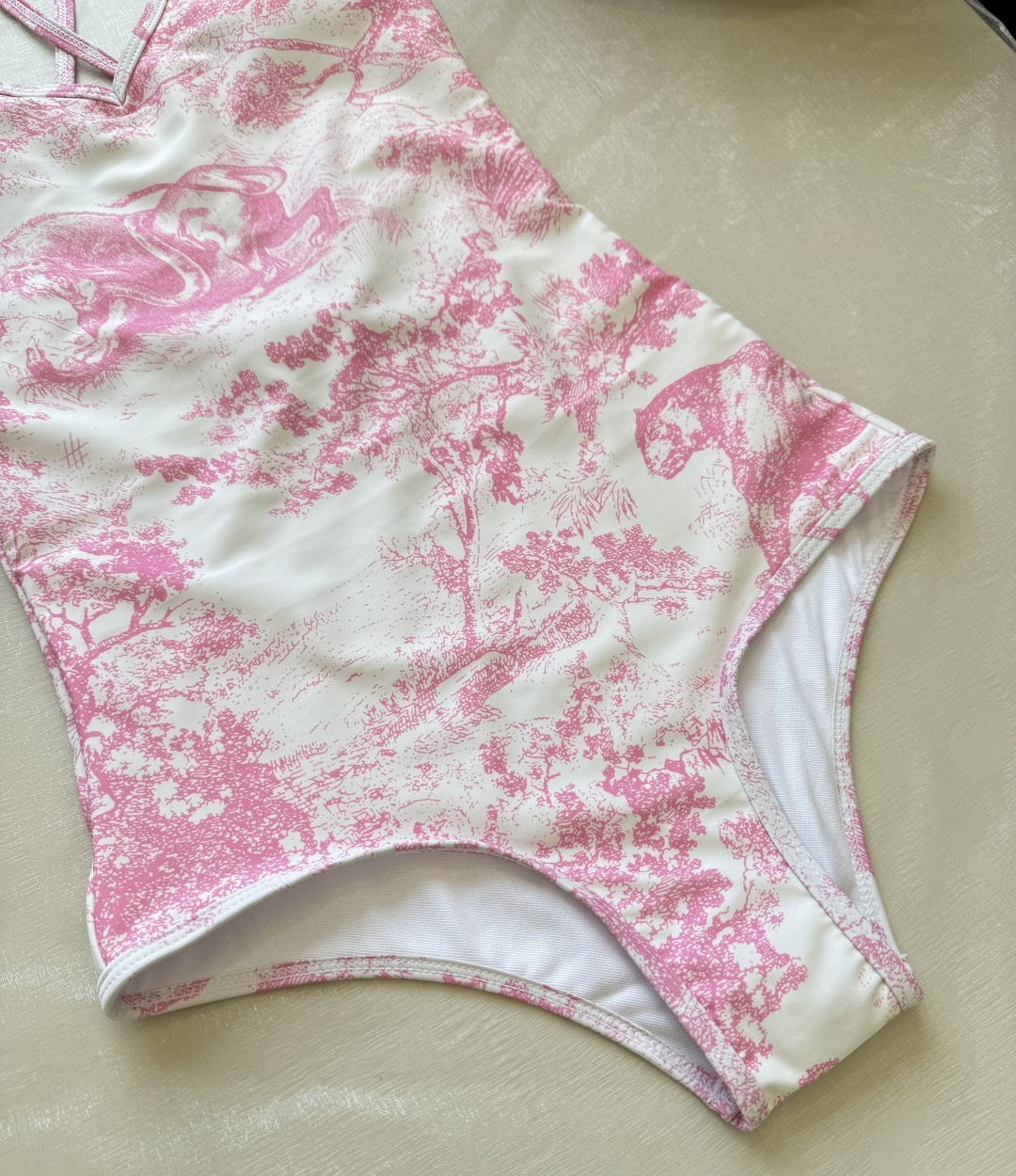 。Dior迪奥官方新款连体泳衣比基尼，S M L XL