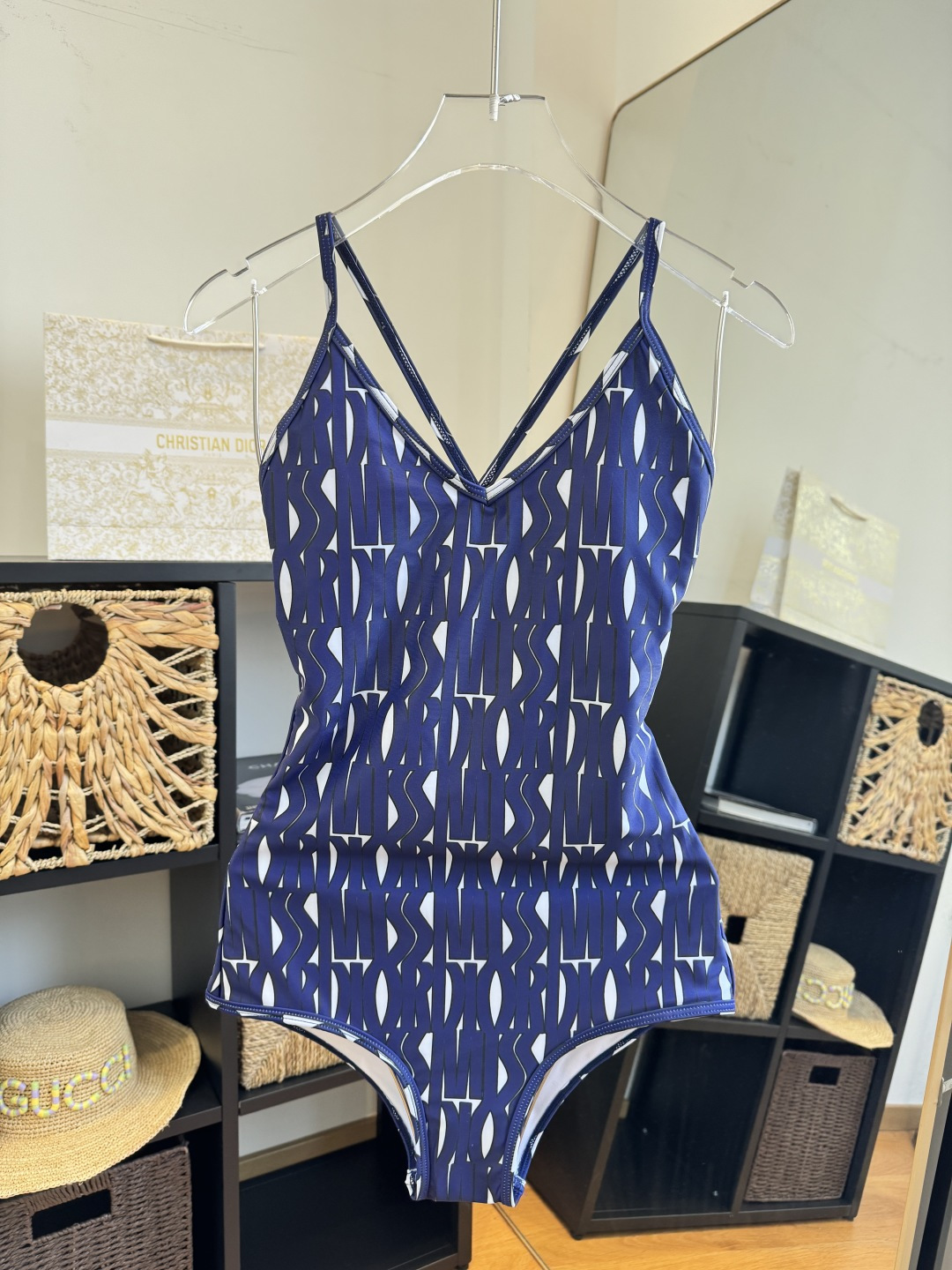 。Dior迪奥官方新款连体泳衣比基尼，S M L XL