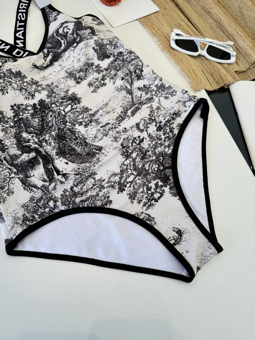 。Dior迪奥官方新款连体泳衣比基尼，S M L XL