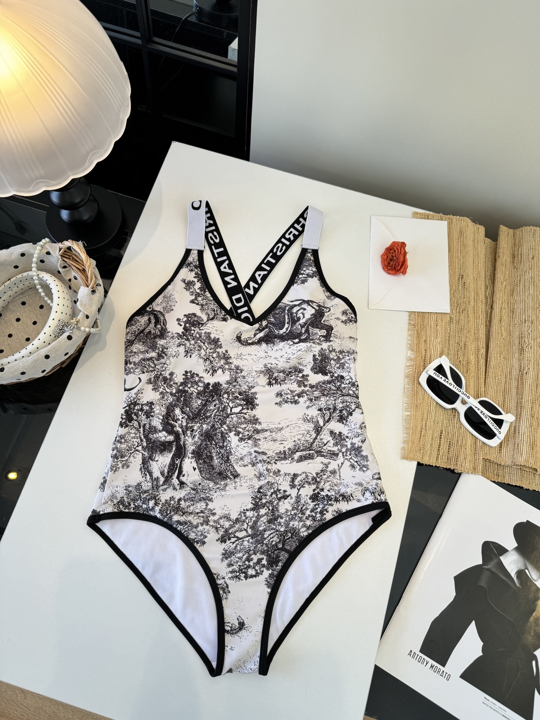 。Dior迪奥官方新款连体泳衣比基尼，S M L XL