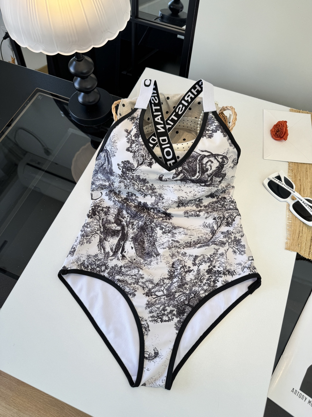 。Dior迪奥官方新款连体泳衣比基尼，S M L XL