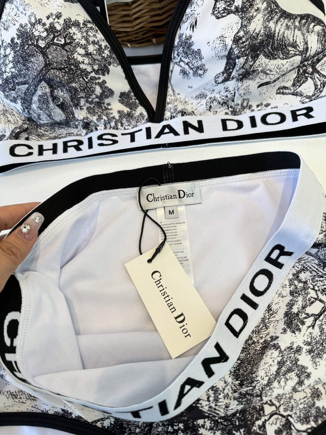 。Dior迪奥官方新款分体泳衣比基尼，S M L XL