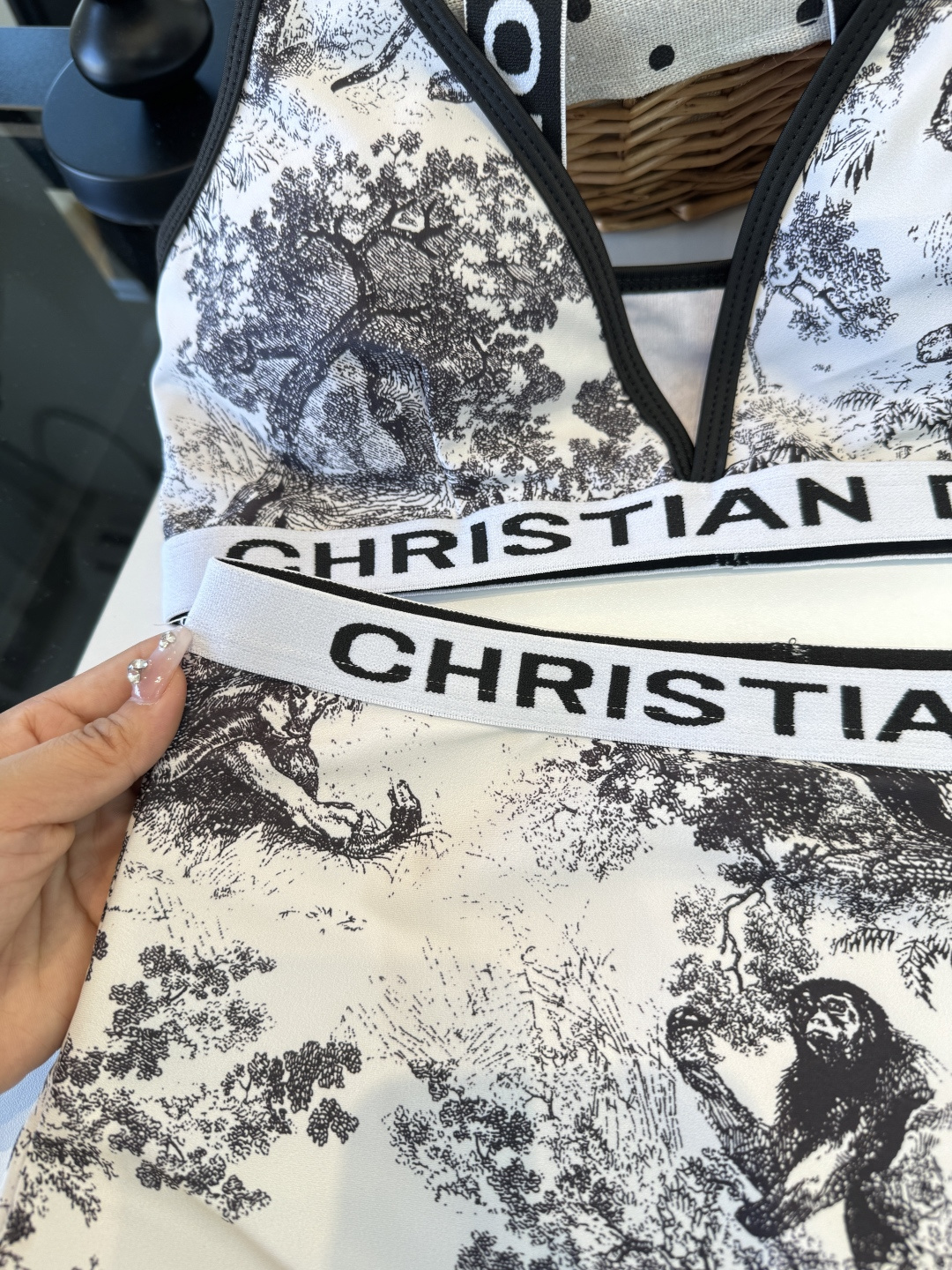 。Dior迪奥官方新款分体泳衣比基尼，S M L XL