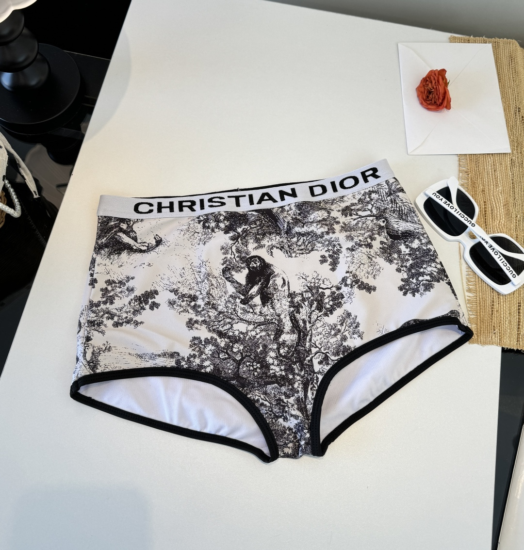 。Dior迪奥官方新款分体泳衣比基尼，S M L XL