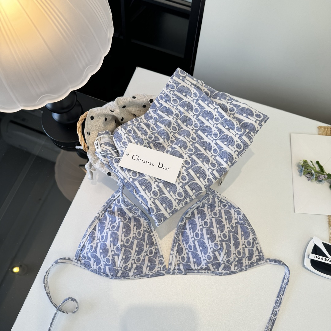 。Dior迪奥官方新款分体三件套 泳衣比基尼，S M L XL