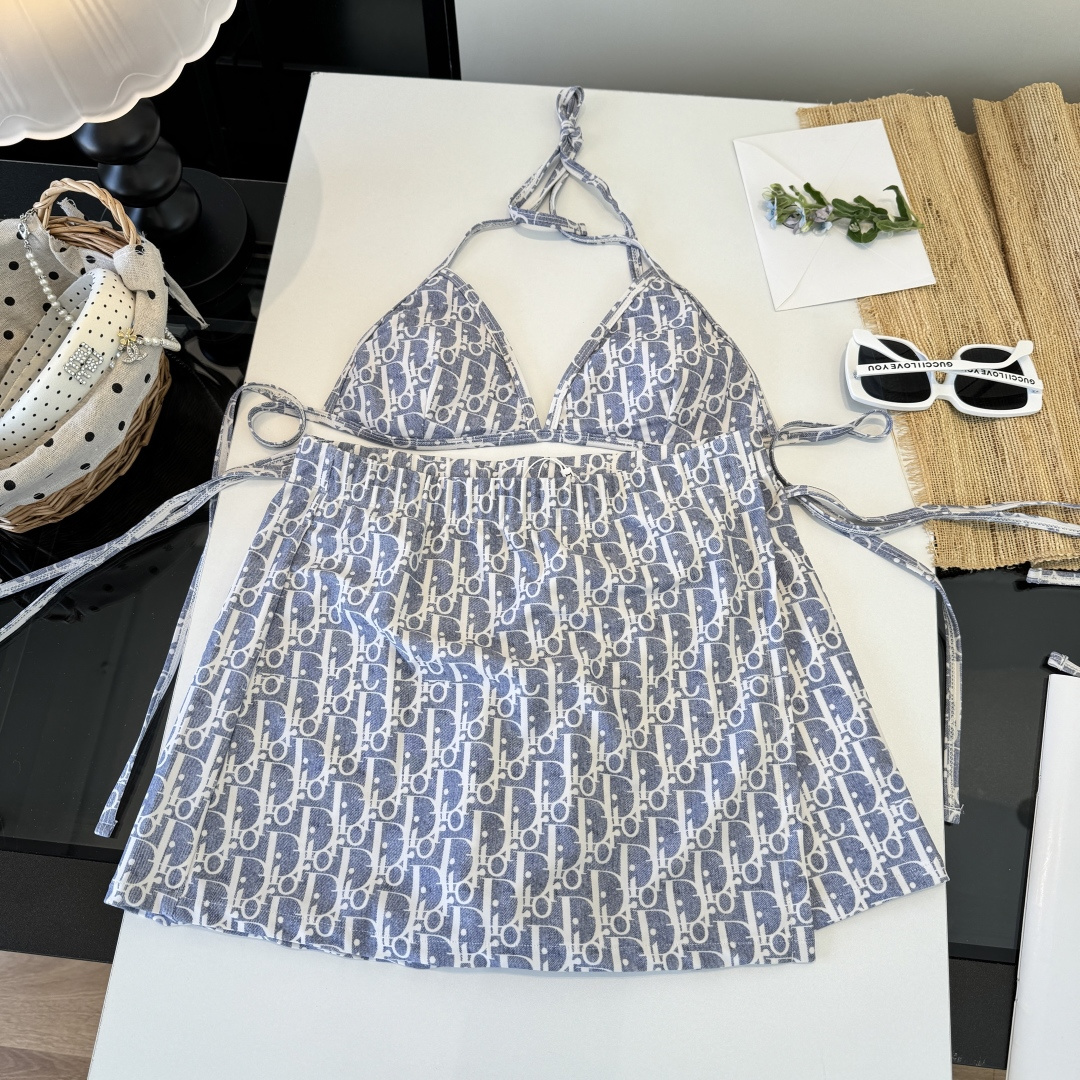 。Dior迪奥官方新款分体三件套 泳衣比基尼，S M L XL