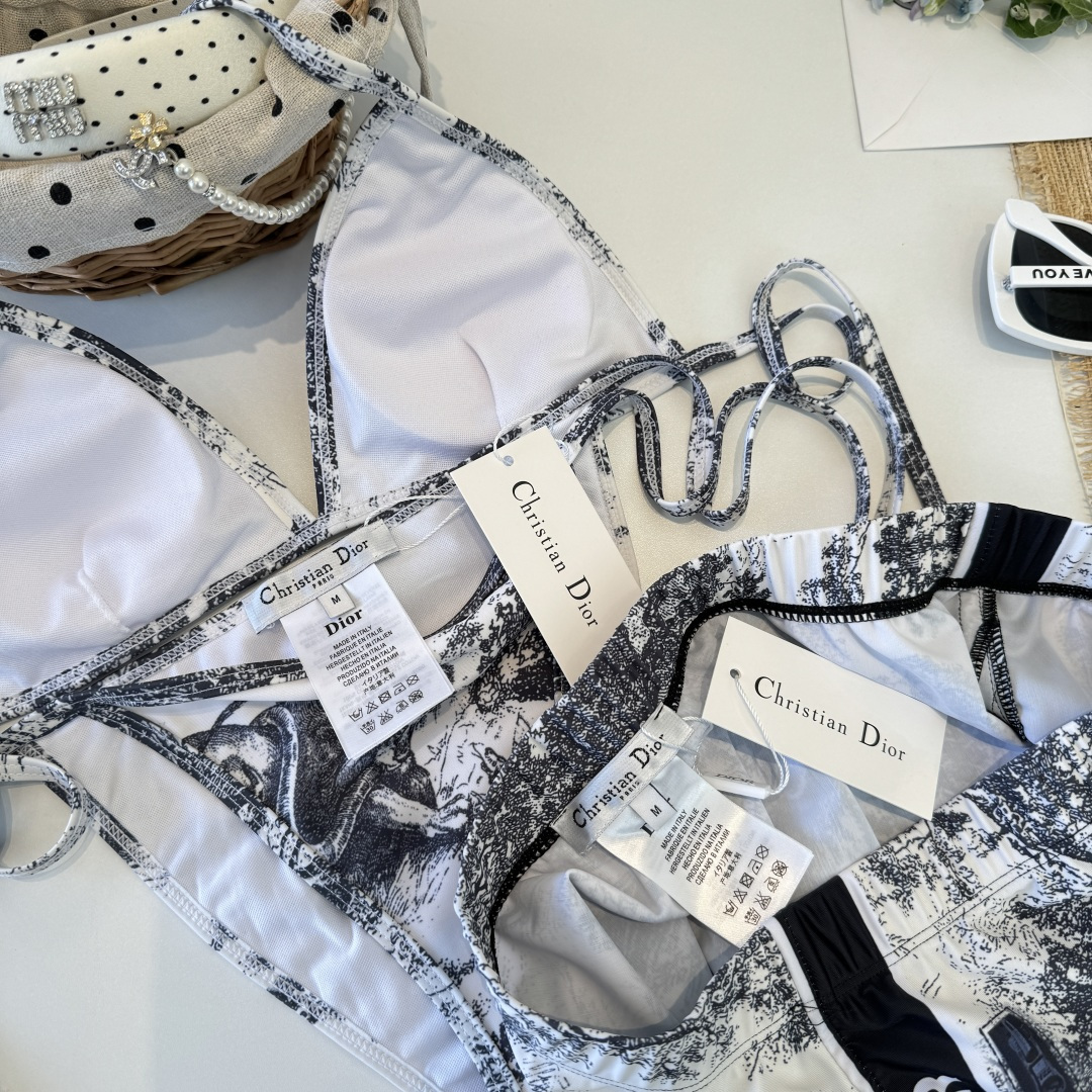 。Dior迪奥官方新款分体三件套 泳衣比基尼，S M L XL