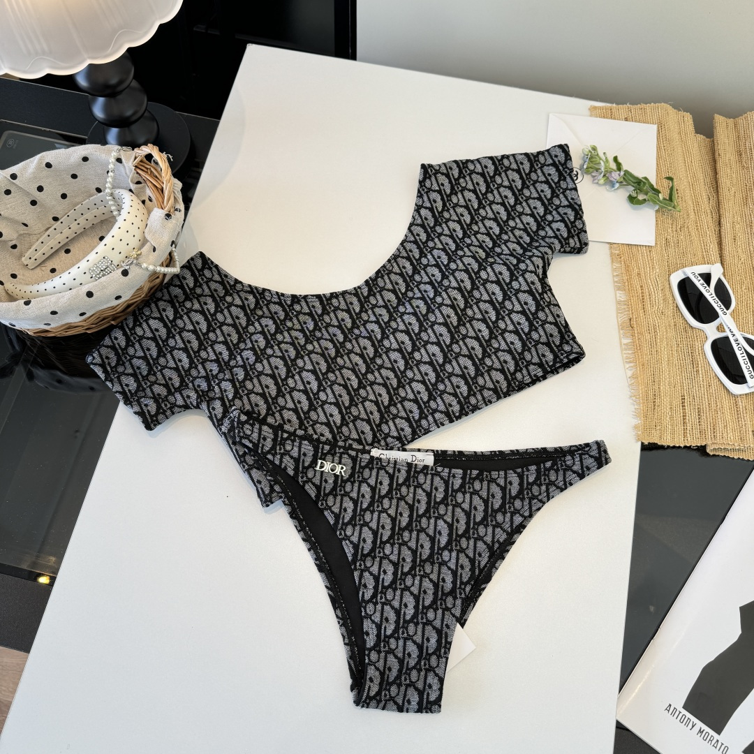 。Dior迪奥官方新款分体泳衣比基尼，S M L XL