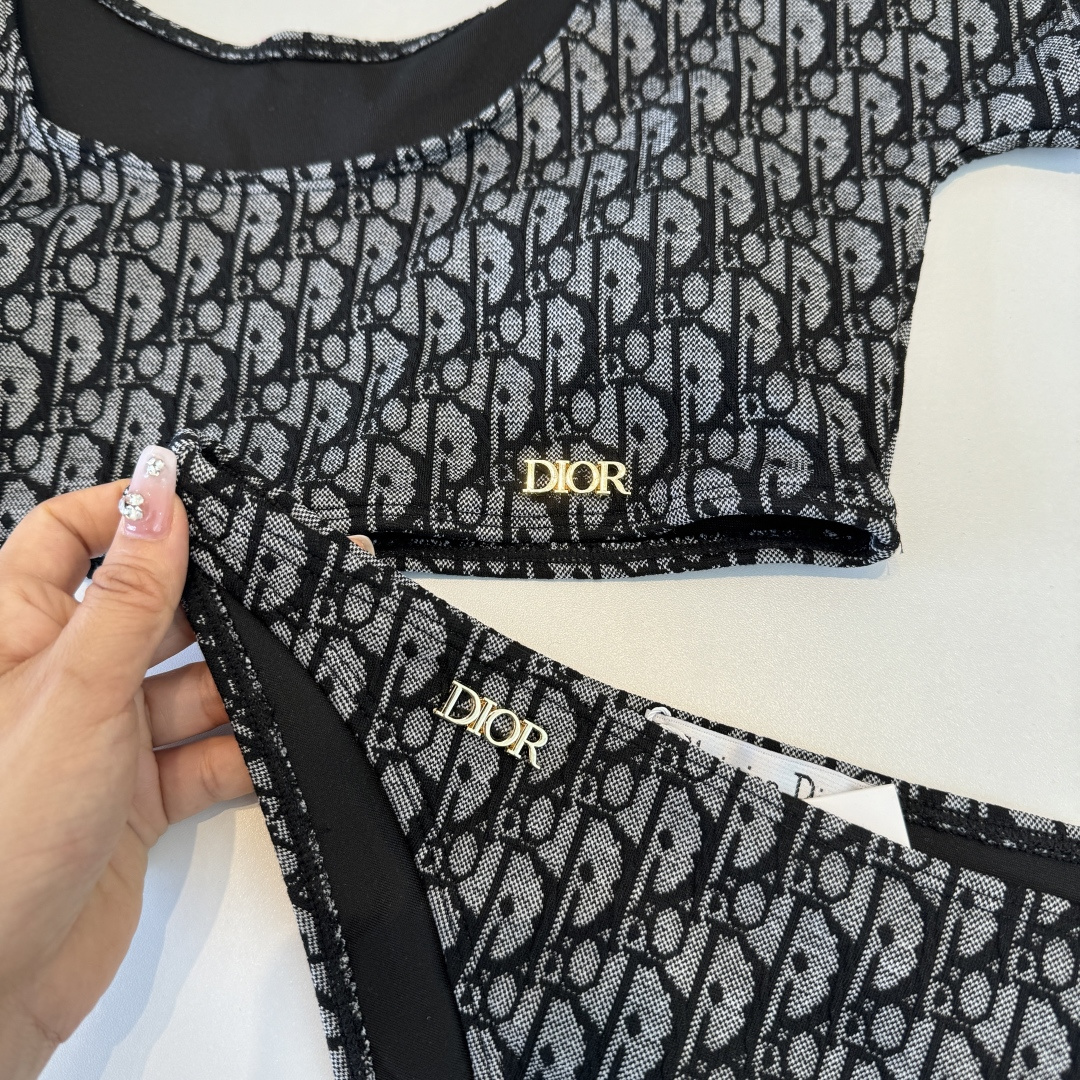 。Dior迪奥官方新款分体泳衣比基尼，S M L XL