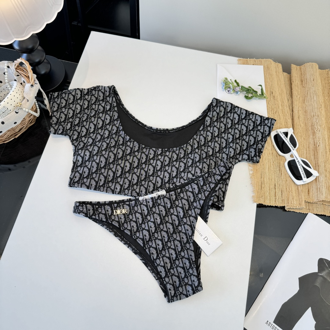 。Dior迪奥官方新款分体泳衣比基尼，S M L XL