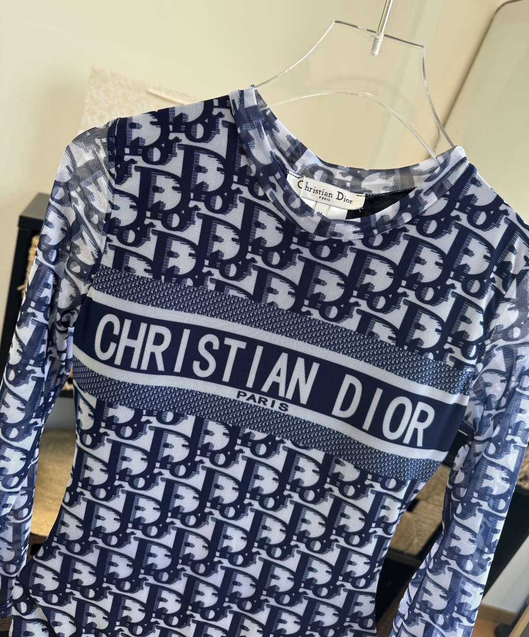 。Dior迪奥年新款潜水服，小心机泳衣，个性十足，超显水蛇腰，出游必备SM L XL