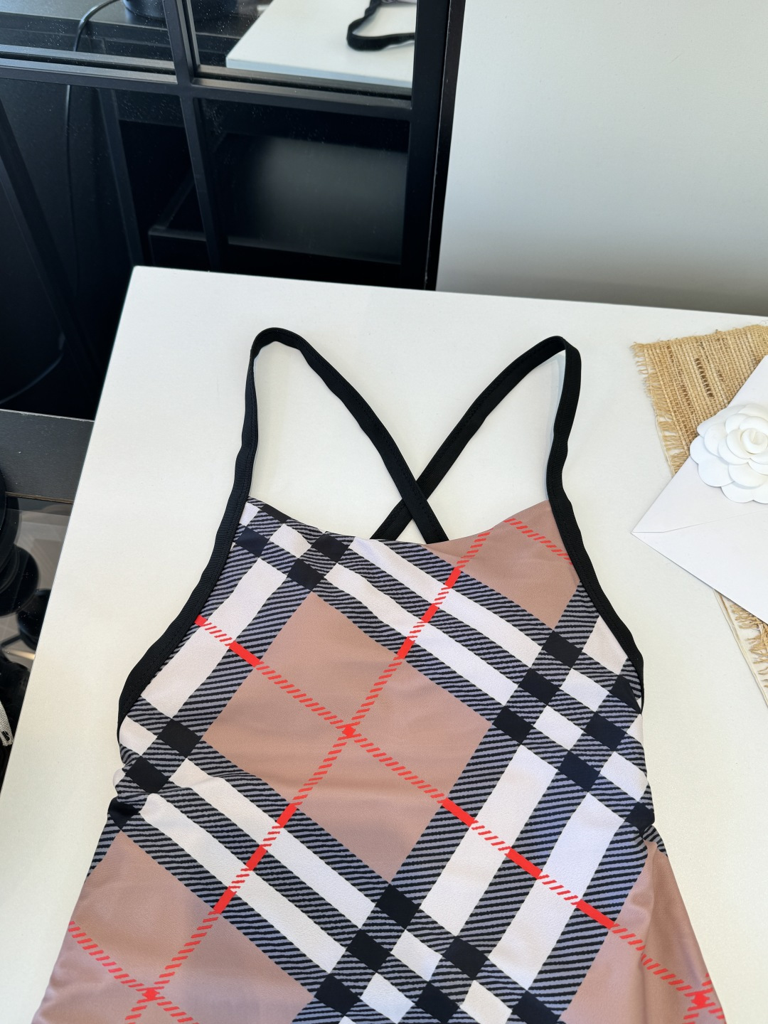 。巴宝莉Burberry新款潜水服，小心机泳衣，个性十足，超显水蛇腰，出游必备SM L XL