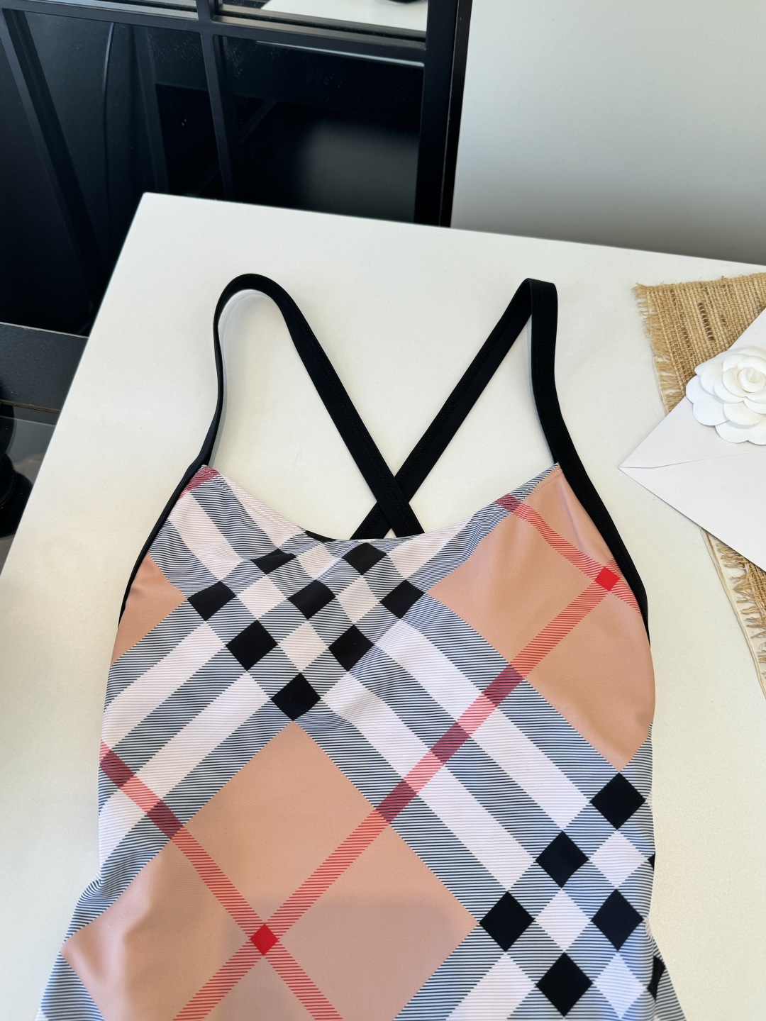 。巴宝莉Burberry新款潜水服，小心机泳衣，个性十足，超显水蛇腰，出游必备SM L XL