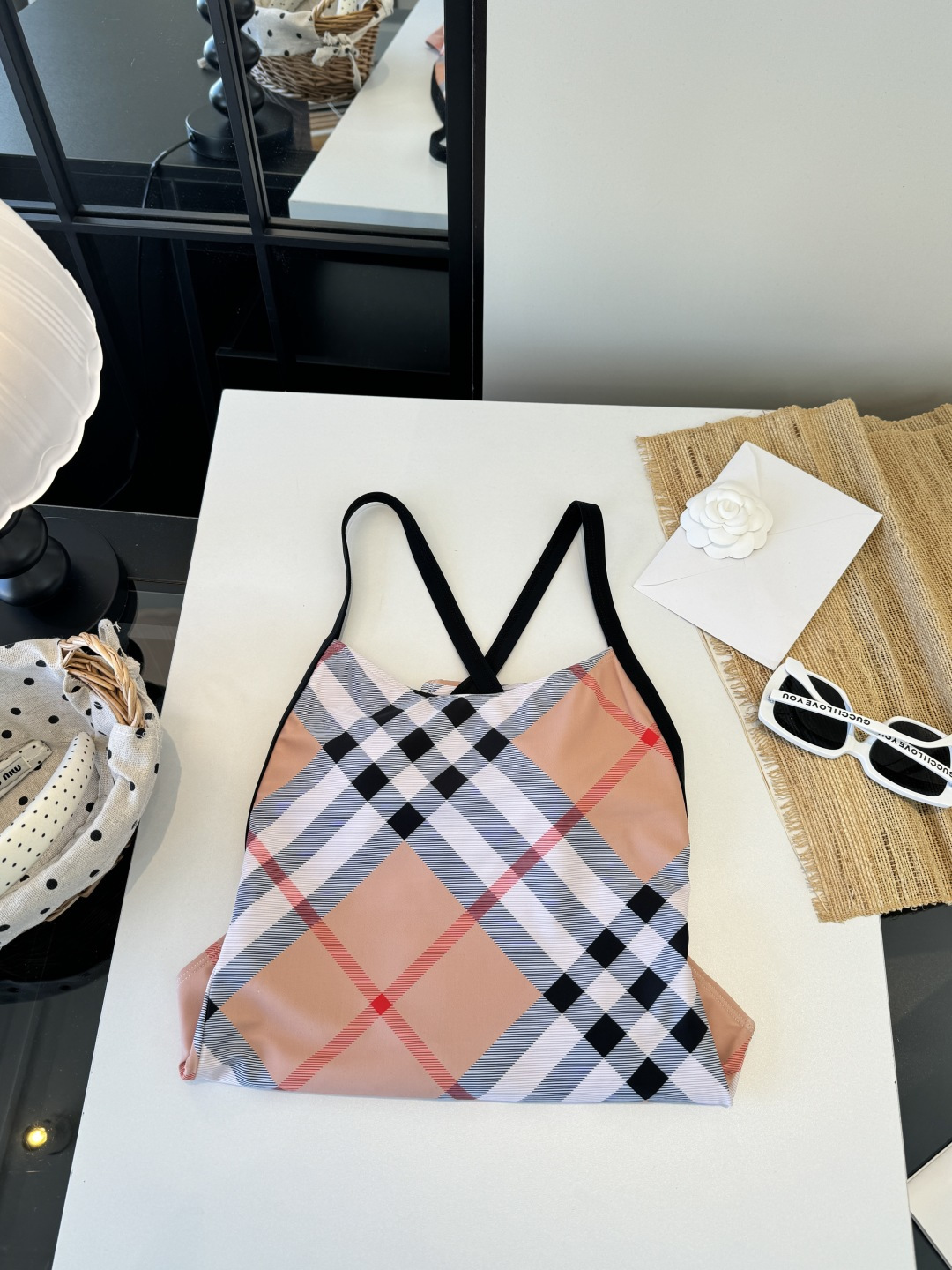 。巴宝莉Burberry新款潜水服，小心机泳衣，个性十足，超显水蛇腰，出游必备SM L XL