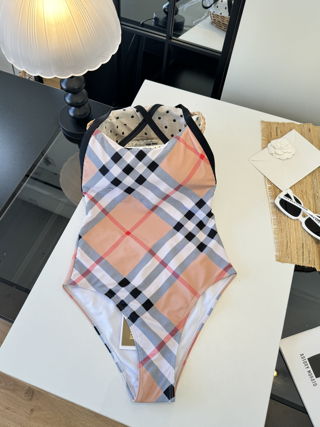 。巴宝莉Burberry新款潜水服，小心机泳衣，个性十足，超显水蛇腰，出游必备SM L XL