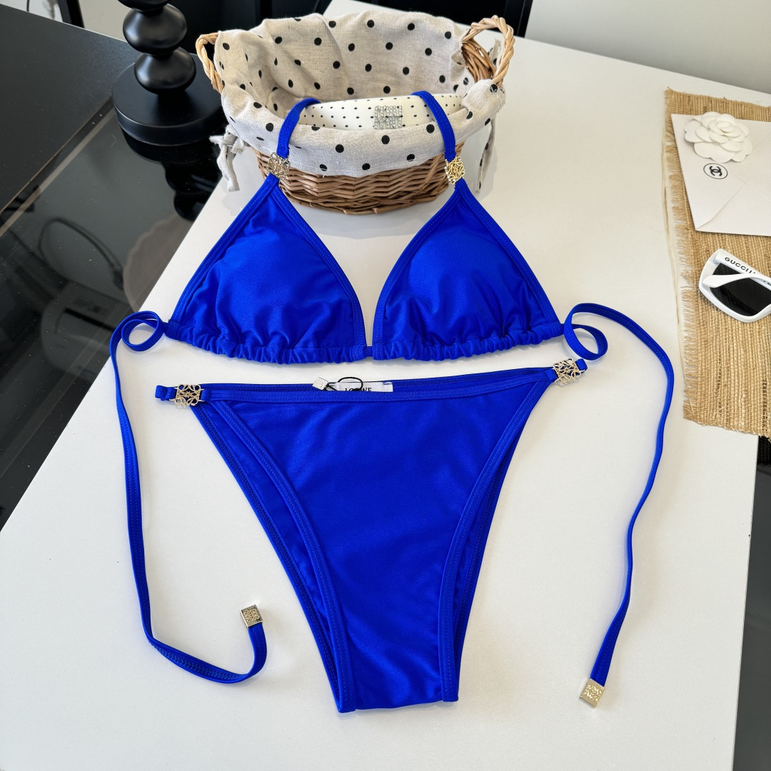 。罗意威LOEWE新款连体比基尼泳衣👙❤️😍🥰适合多种场景的游泳衣🏊‍♀️海边 游泳池 温泉 水上乐园 