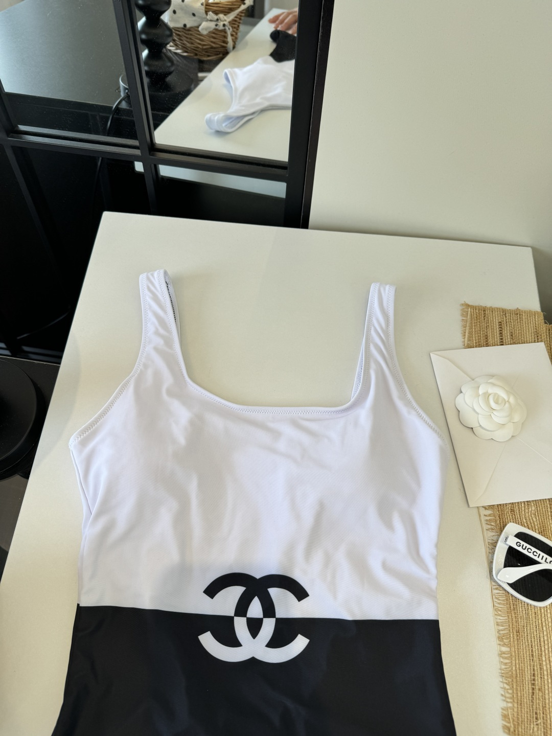 。Chanel香奈儿新款带钢圈连体泳衣👙❤️😍🥰适合多种场景的游泳衣🏊‍♀️海边 游泳池 温泉 水上乐园