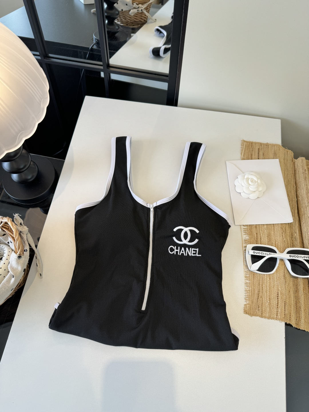 。Chanel香奈儿新款连体泳衣👙❤️😍🥰适合多种场景的游泳衣🏊‍♀️海边 游泳池 温泉 水上乐园 漂流