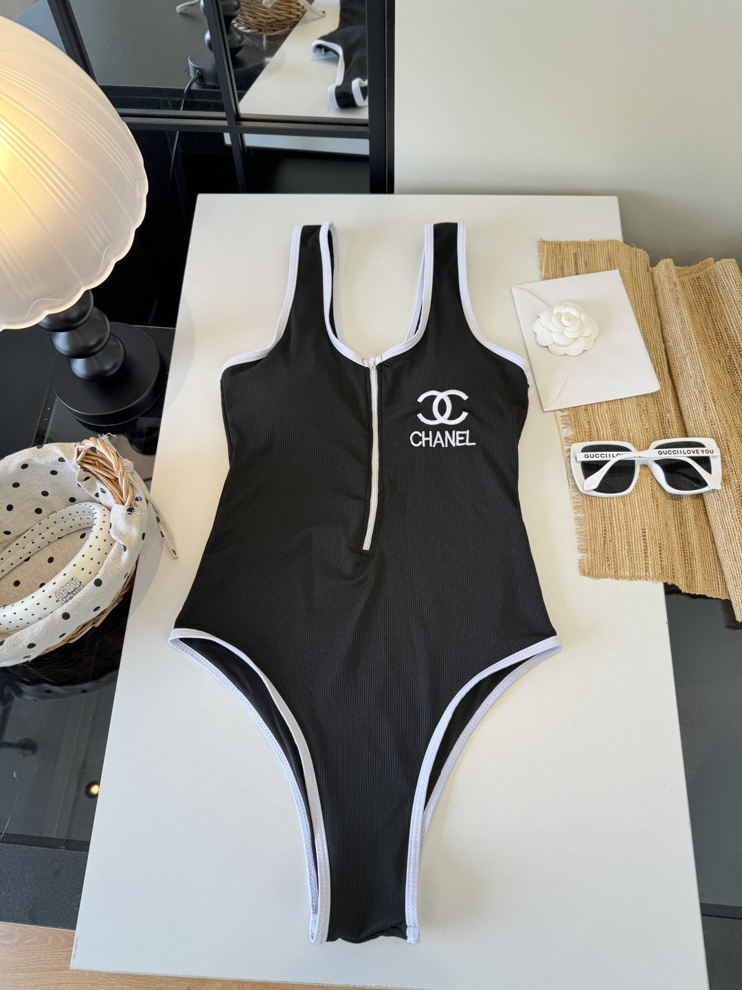 。Chanel香奈儿新款连体泳衣👙❤️😍🥰适合多种场景的游泳衣🏊‍♀️海边 游泳池 温泉 水上乐园 漂流