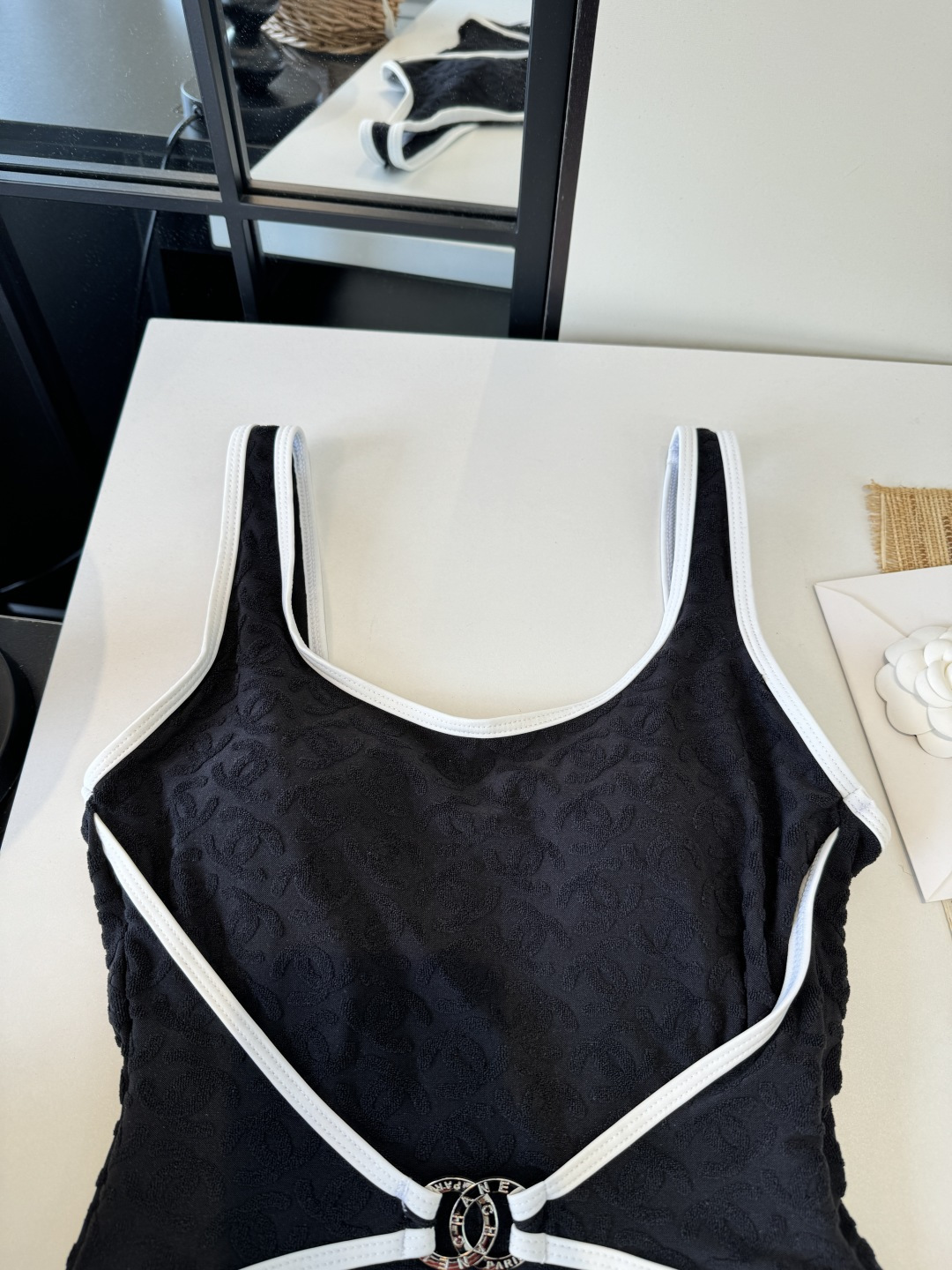 。Chanel香奈儿新款连体泳衣👙❤️😍🥰适合多种场景的游泳衣🏊‍♀️海边 游泳池 温泉 水上乐园 漂流