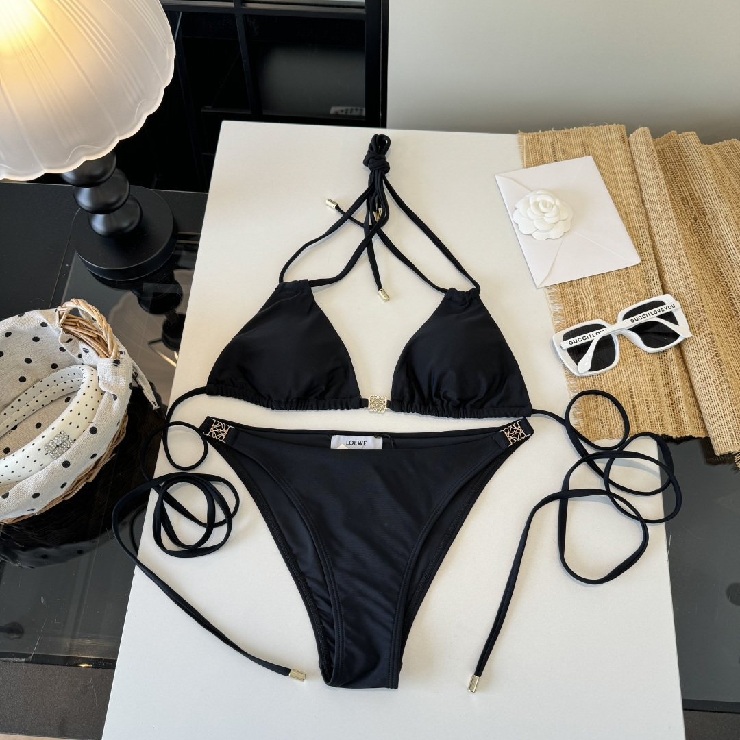 。罗意威LOEWE新款连体泳衣👙❤️😍🥰适合多种场景的游泳衣🏊‍♀️海边 游泳池 温泉 水上乐园 漂流都