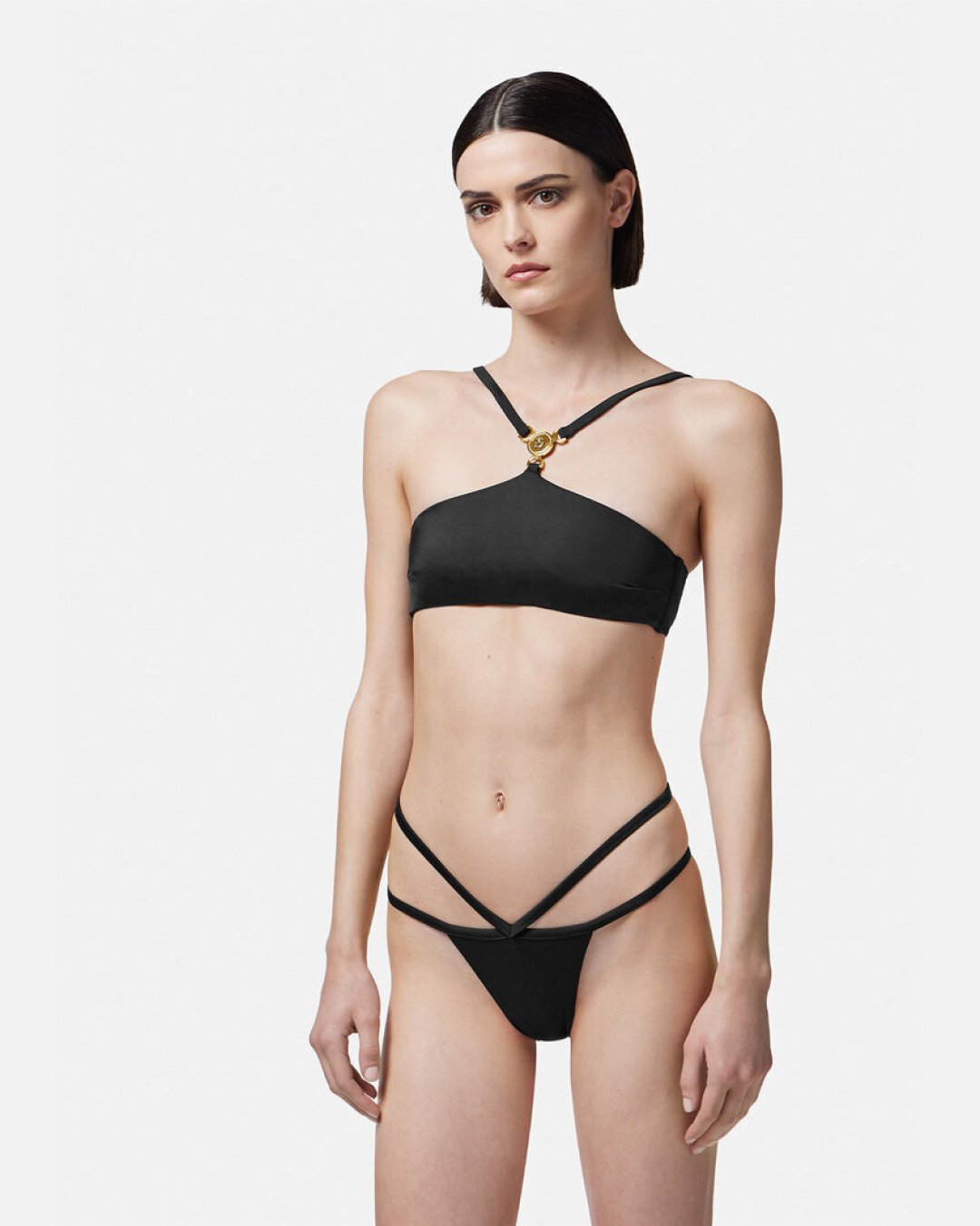 。范思哲连体比基尼👙泳衣 😍🥰适合多种场景的游泳衣🏊‍♀️海边 游泳池 温泉 水上乐园 漂流都可以😌内搭