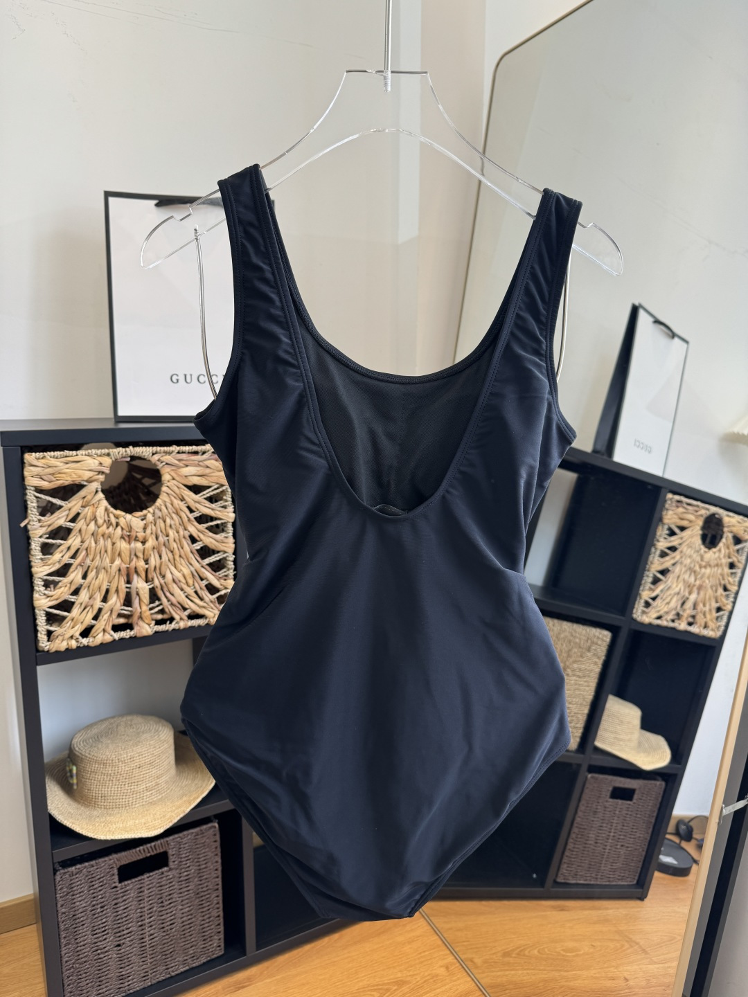 。Gucci古奇连体泳衣👙 上身超级棒！同步各大专柜发售，自然而然呈现时尚感！十分减龄，具有年轻活力。 