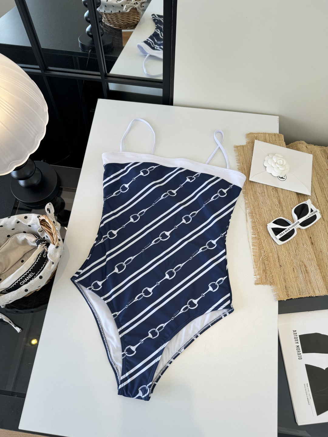 。Gucci古奇连体泳衣👙 上身超级棒！同步各大专柜发售，自然而然呈现时尚感！十分减龄，具有年轻活力。 