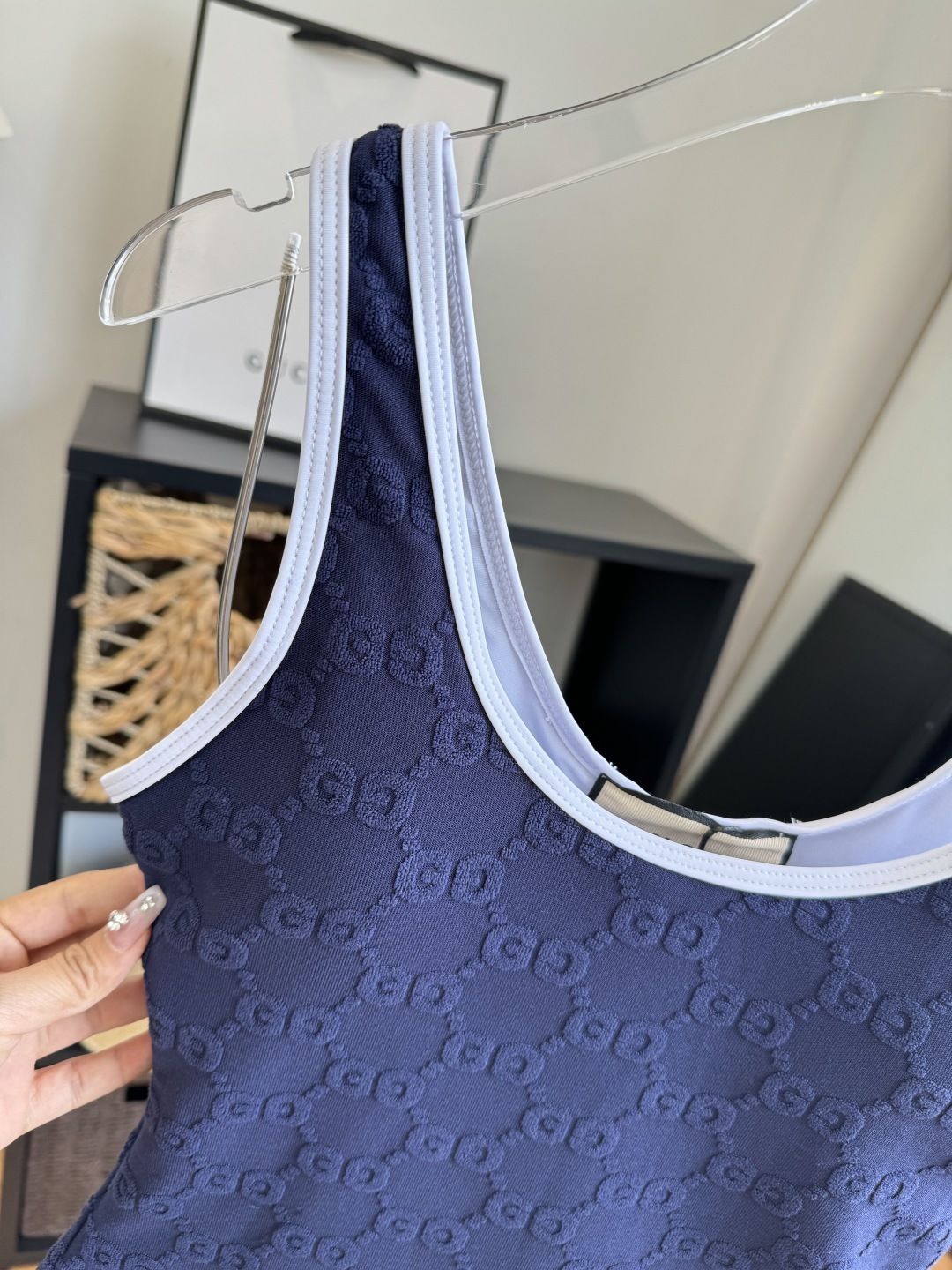 。Gucci古奇连体泳衣👙 上身超级棒！同步各大专柜发售，自然而然呈现时尚感！十分减龄，具有年轻活力。 