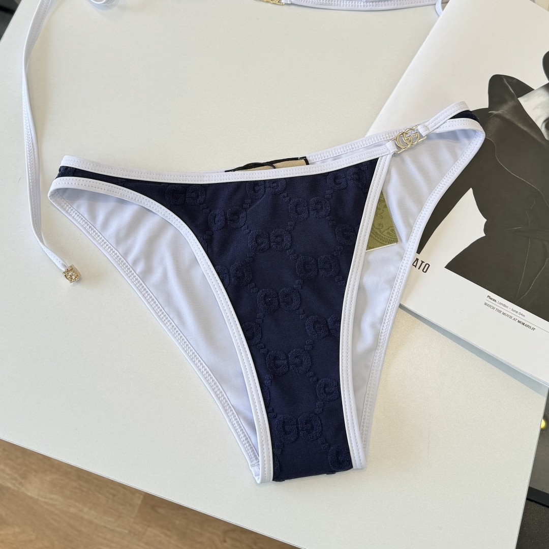 Gucci古奇分体泳衣👙 上身超级棒！同步各大专柜发售，自然而然呈现时尚感！十分减龄，具有年轻活力。 码